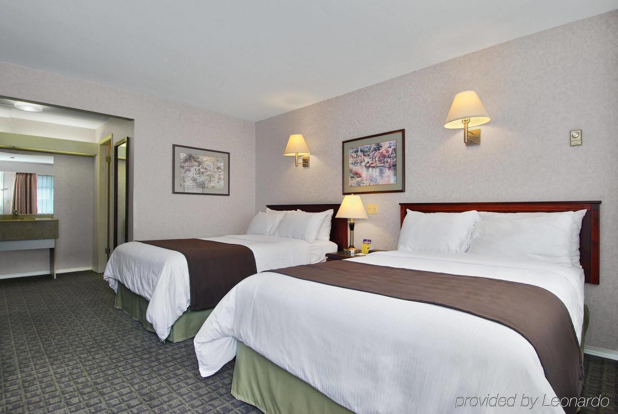 ホテル ベストウェスタン カピラノイン ＆ スイーツ ノースバンクーバー エクステリア 写真